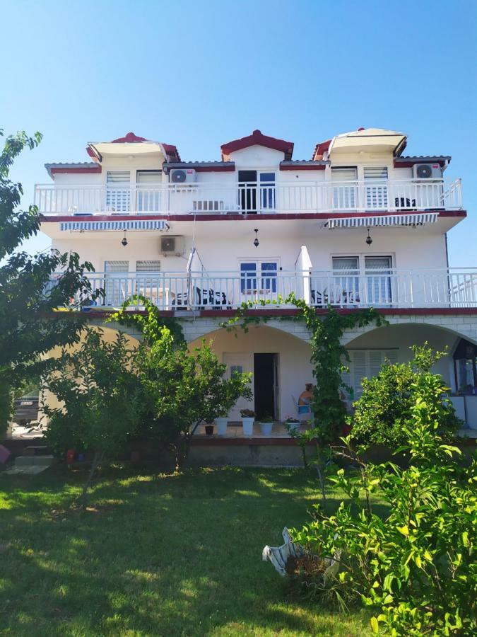 Apartmant Sucic Kaštela Eksteriør billede