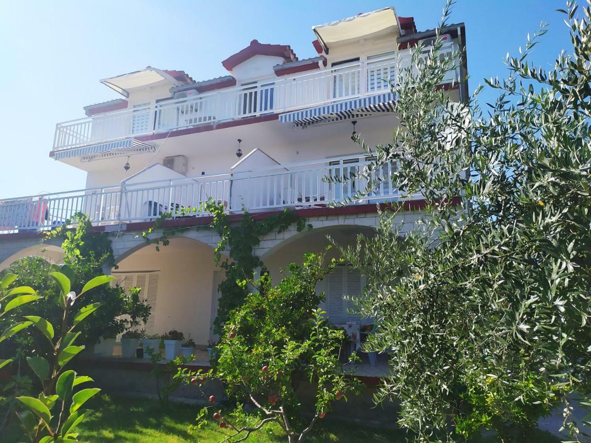 Apartmant Sucic Kaštela Eksteriør billede