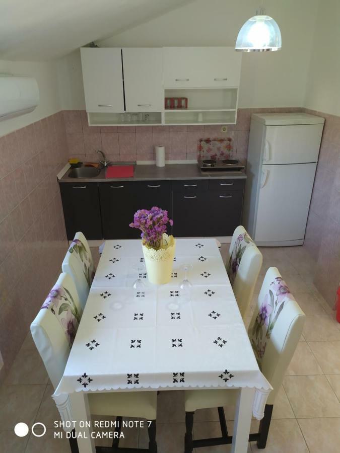 Apartmant Sucic Kaštela Eksteriør billede